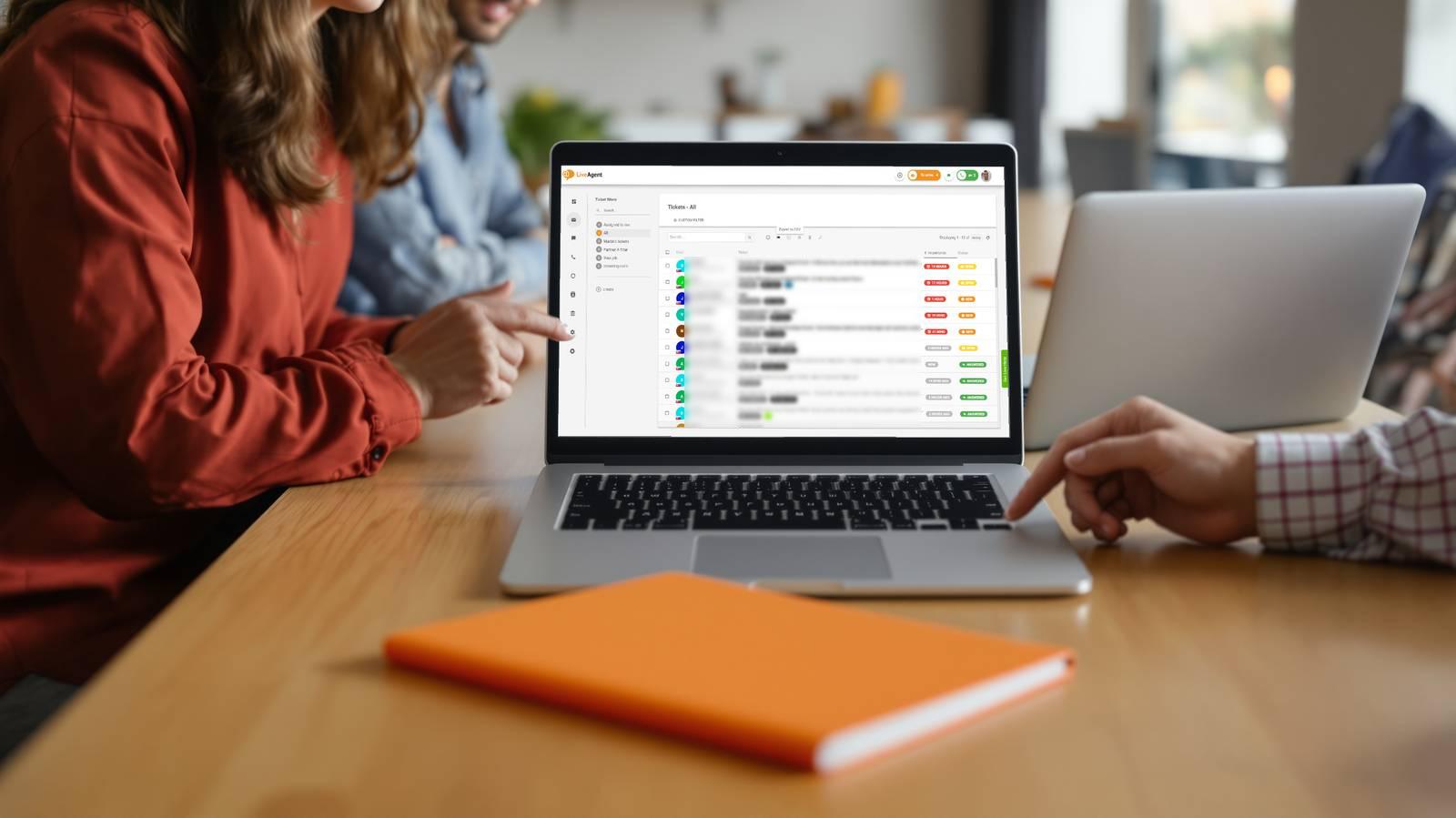 AI Agent vs Chatbot: What Each One Does in Customer Support