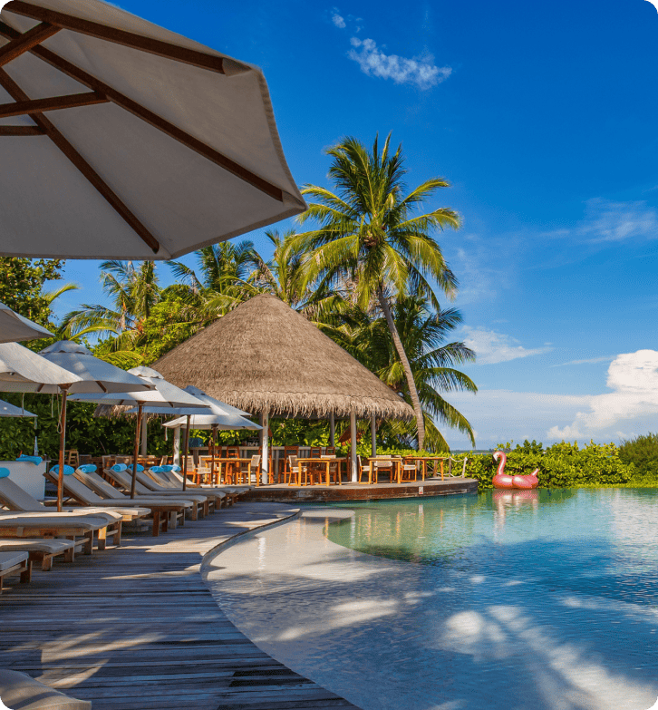 Satur - 100 Years of Unforgettable Travel with LiveAgent